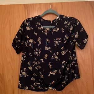 Sienna Sky Shirt size S